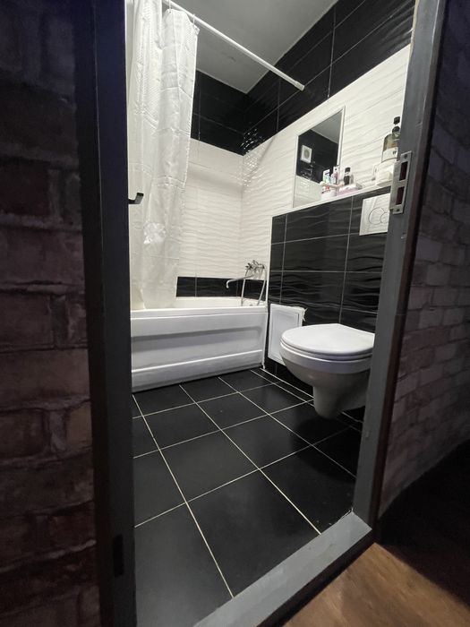 2xonalik Sotiladi kami bor