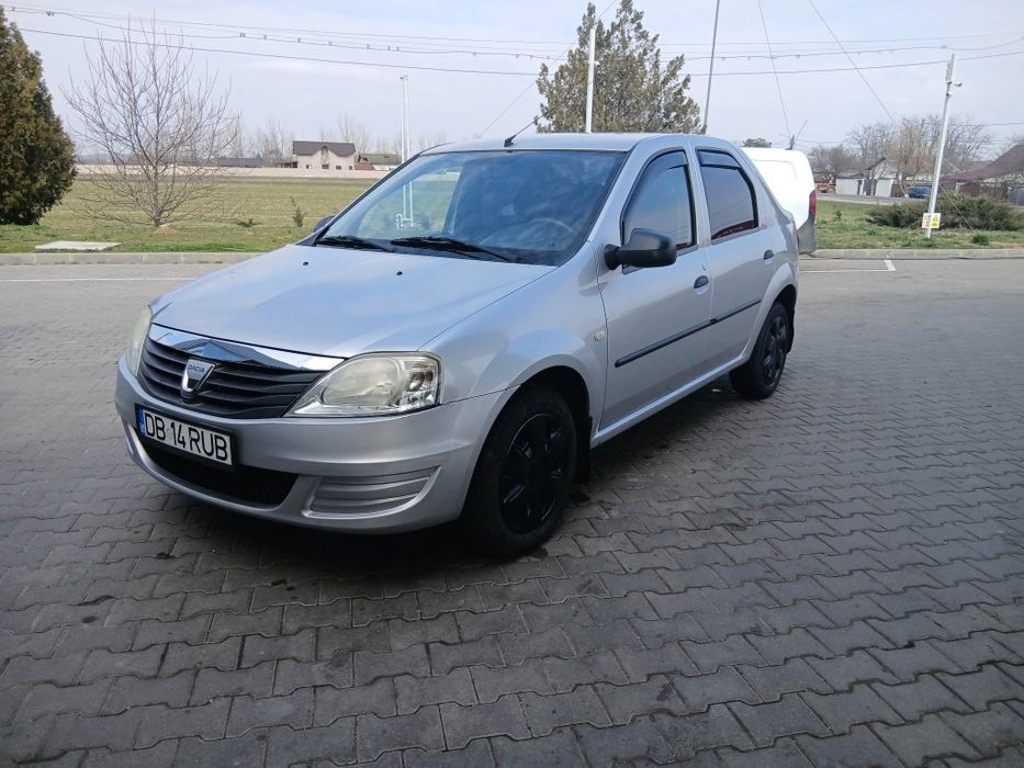 De vânzare, Dacia Logan