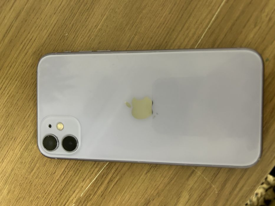 Продам iphone 11