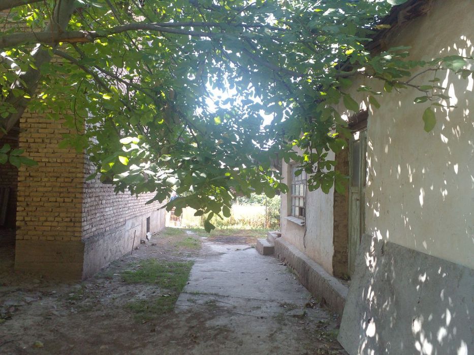 Yer sotiladi bochka tomondan