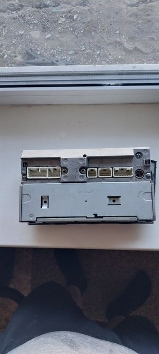 Автомагнитола авенсис