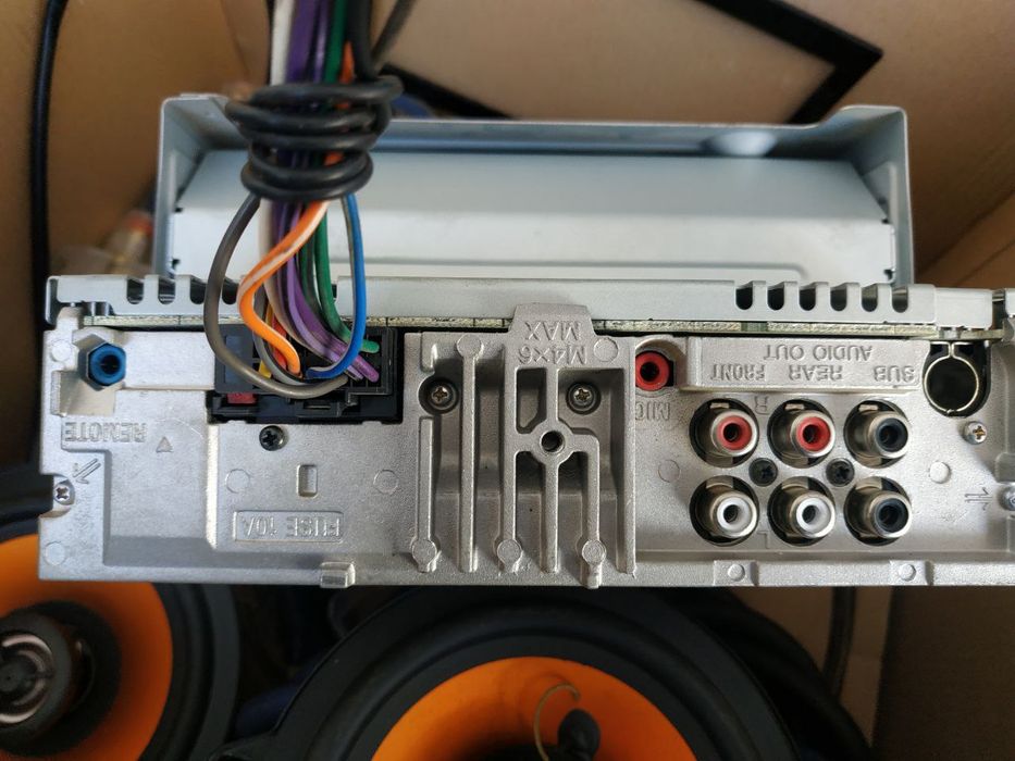 Продаётся музыка а машину