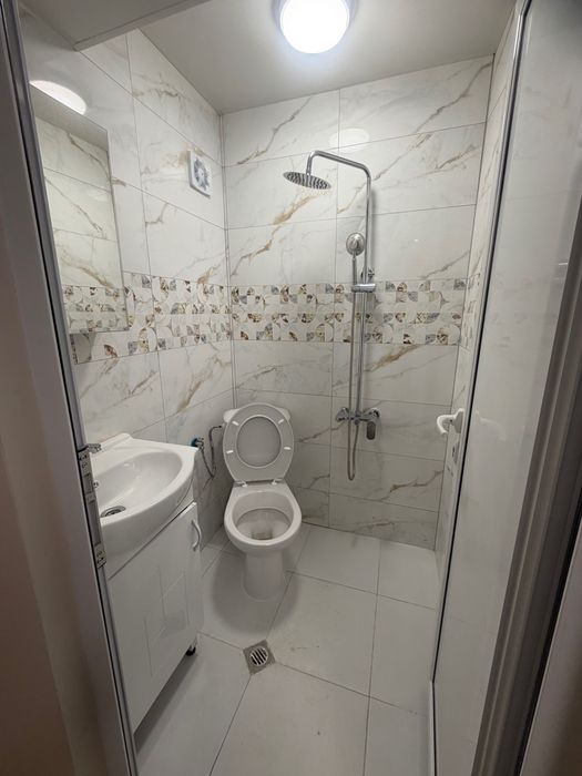 Ремонтиран и обзаведен тухлен 3 стаен апартамент