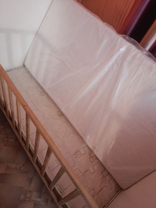 Детская кроватка