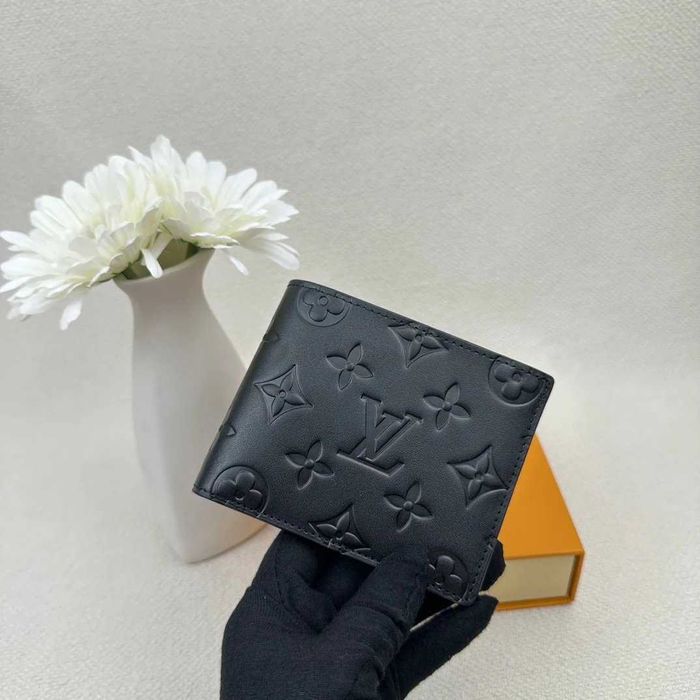 【美品】ルイヴィトン 折り財布 モノグラム エテュイ パピエ MI1914 New and used Louis Vuitton Wallets for sale | Facebook