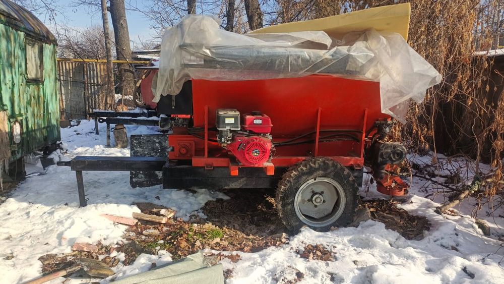 Продам прицеп пескаразбрасыватель
