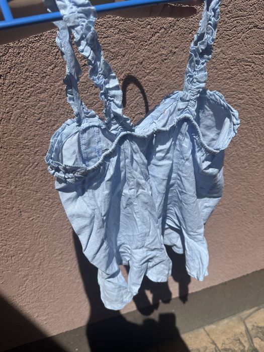 Top bleu cu snur