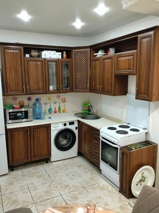 Кухня б/у,  коричневая