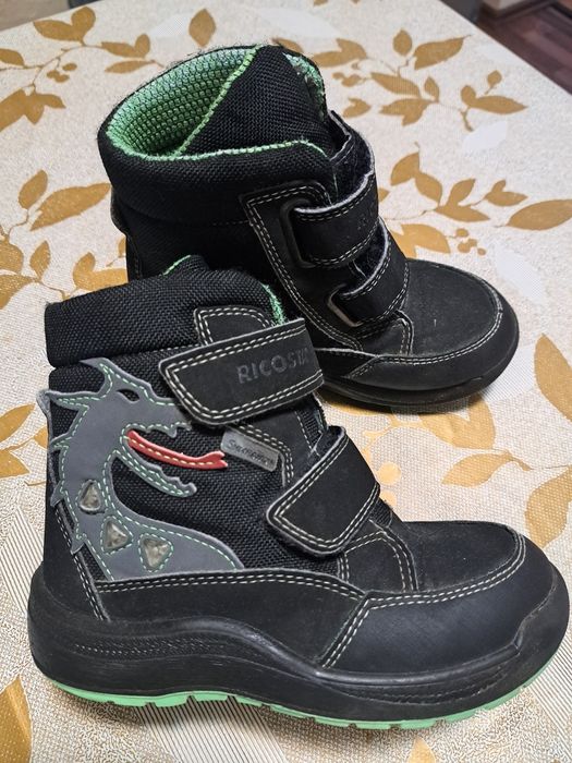 Cizme,teniși copii  mărimea 26/27,28