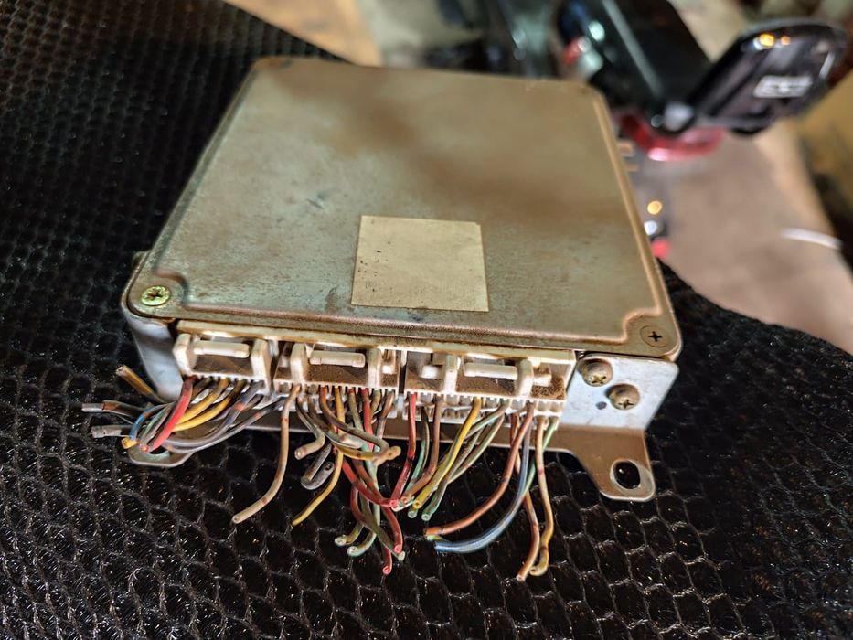 ЭБУ Мазда 626 2 л