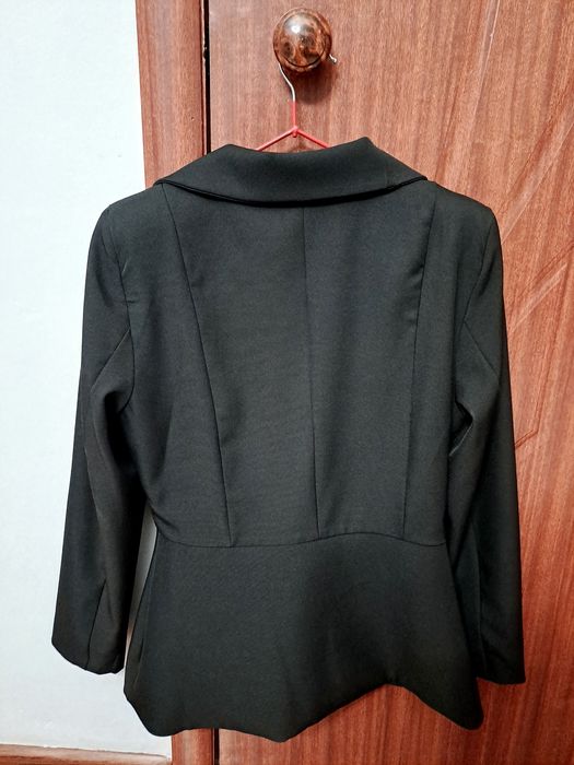 Пиджак ZARA новый