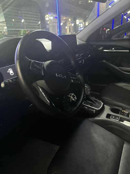 Kia Другая 2022 — 2