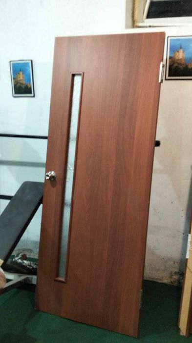 Двери межкомнатные,б/у