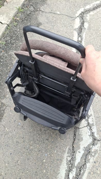 Коляска прогулочная