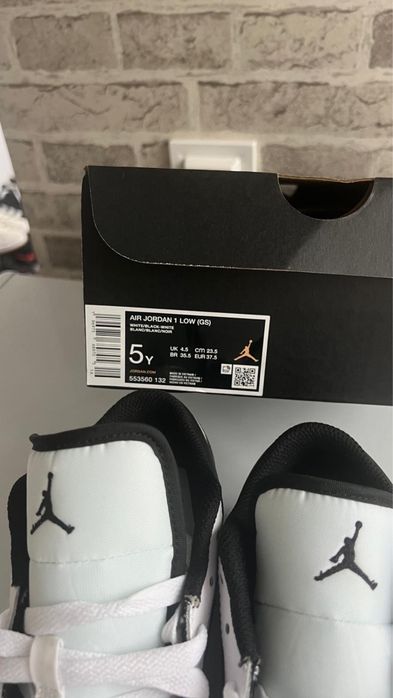 Air Jordan 1 Low Alb-Negru Damă