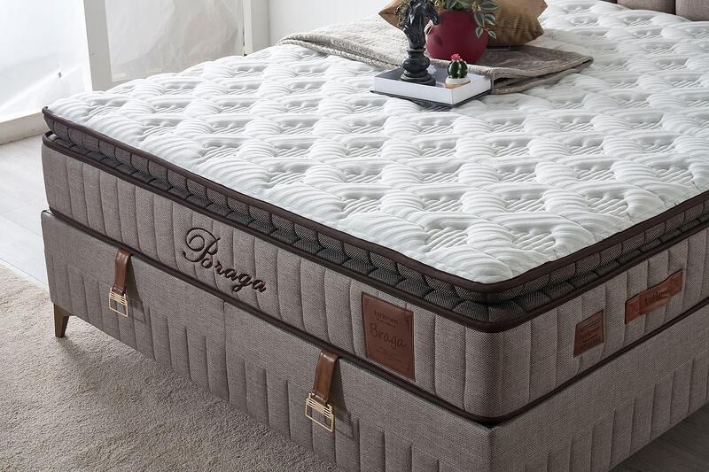 Тапицирано легло Braga