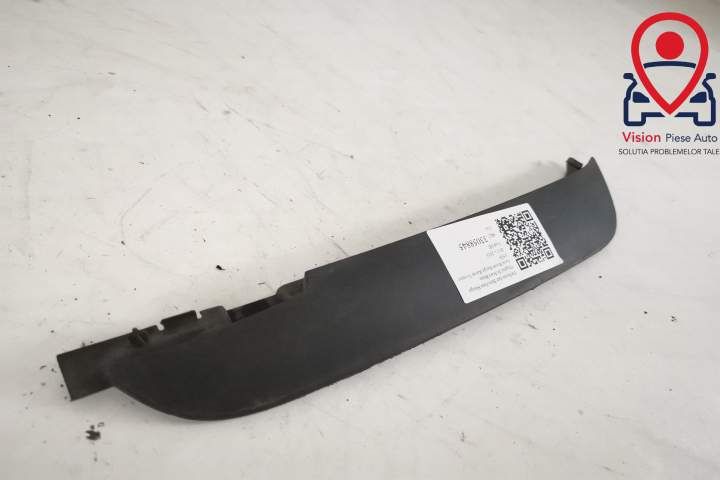 Въздушен Дефлектор За Предна Броня Ляв Оригинален В Добро Състояние Ле