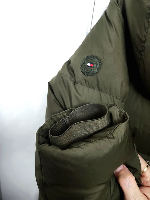 Geaca Tommy Hilfiger originală  cu puf
