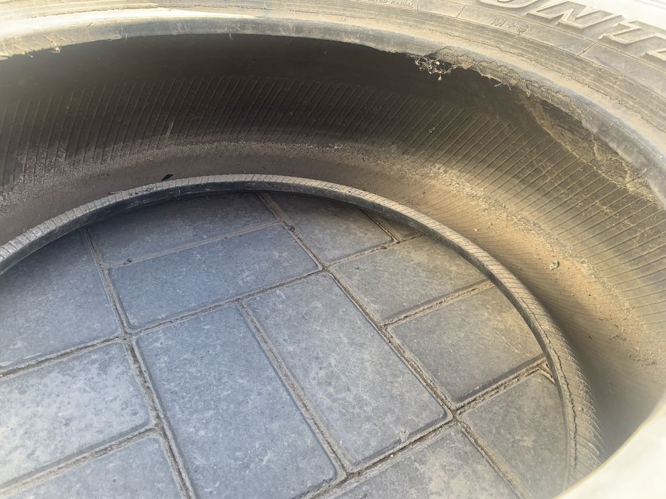 Продам б/у шины на джип