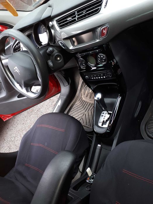 Продавам СитроенC3 -110000км,запазен и много поддържан.