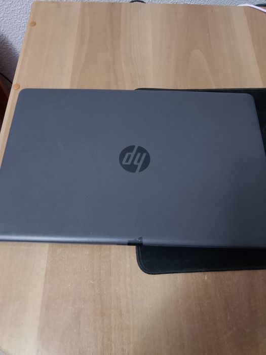 Laptop HP plus geanta transport