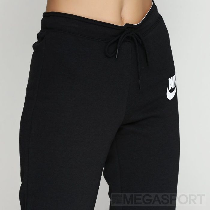 Екип Nike нов