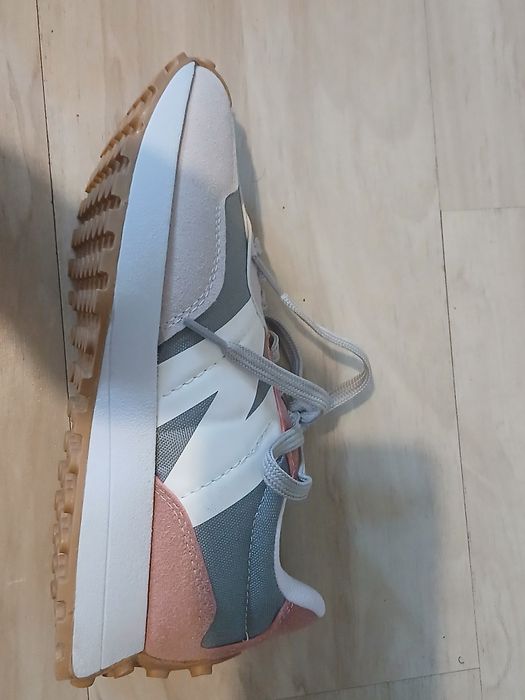 Маратонки NEW BALANCE 327 Намаление