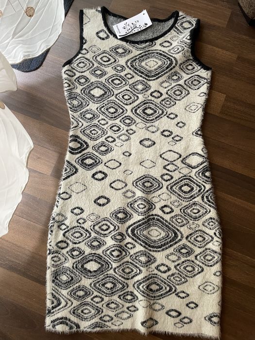 Rochie groasa alb/negru
