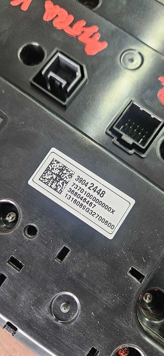 Navigatie Opel Astra Originala , cu touchscreen - cod 39042448