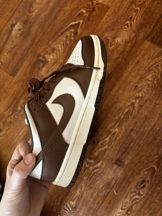 коричневые кроссовки Nike