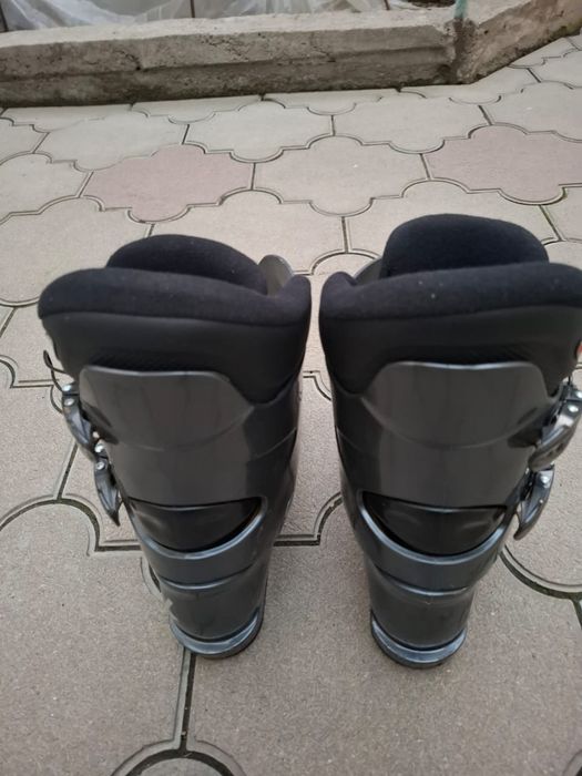 Лыжные ботинки - размеры 305 и 332