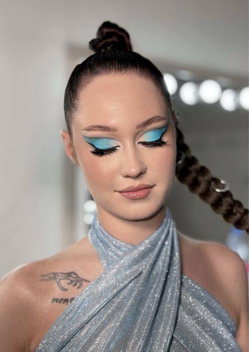 Макияж и укладка от 5000