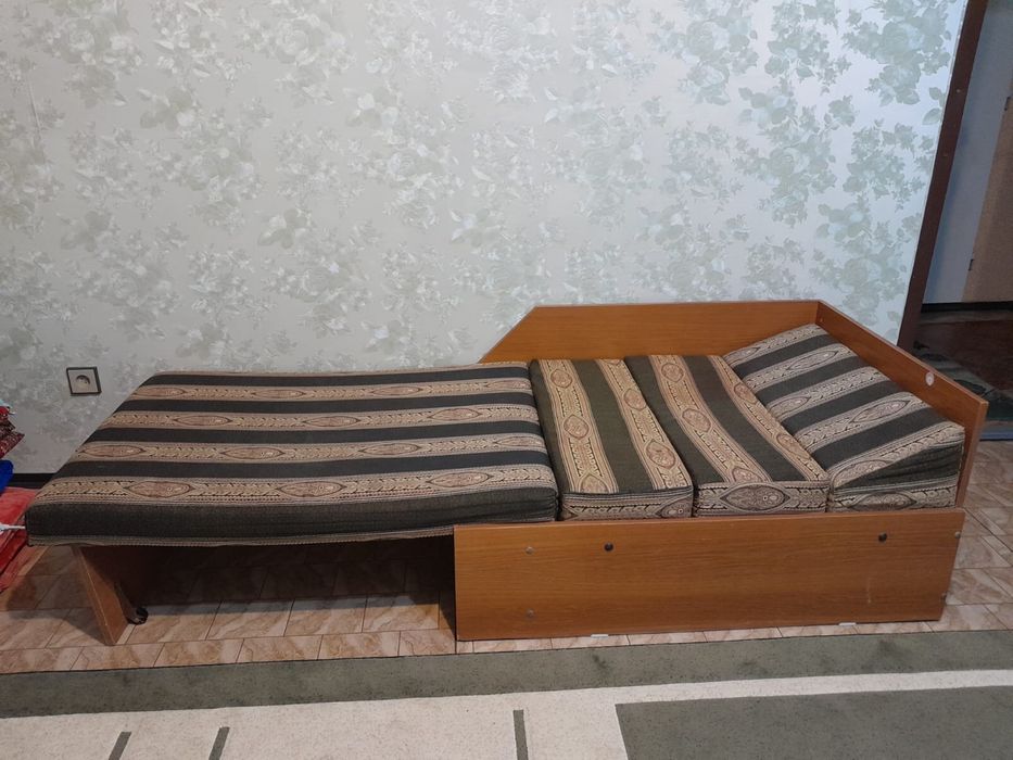 Продам кровать раздвижную