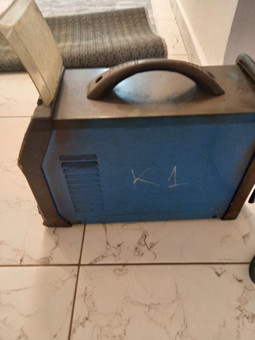 Електронен ивекторен