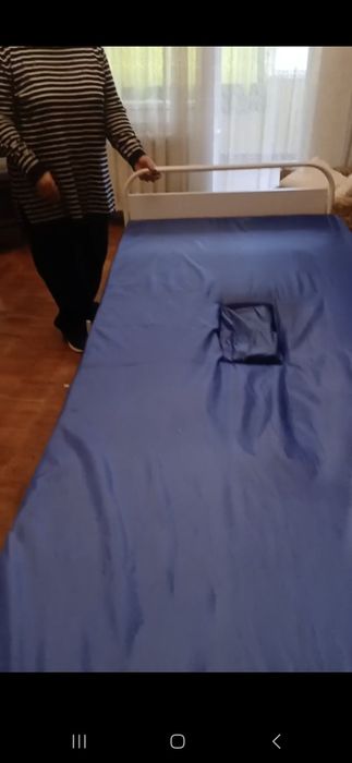 Механическая кровать для лежащих больны арендах