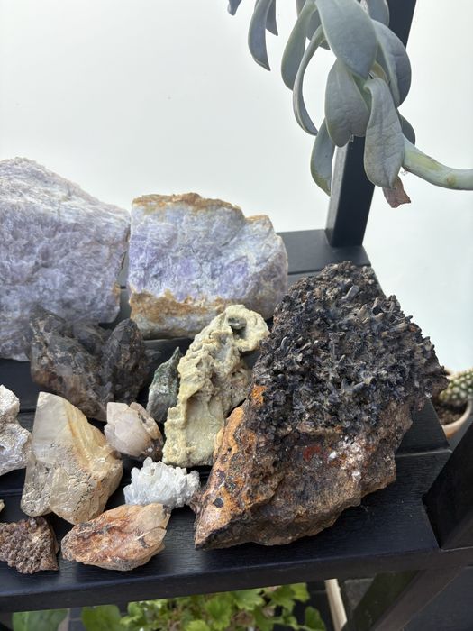 Лот минерали - аметист, кварц, планински кристал и други