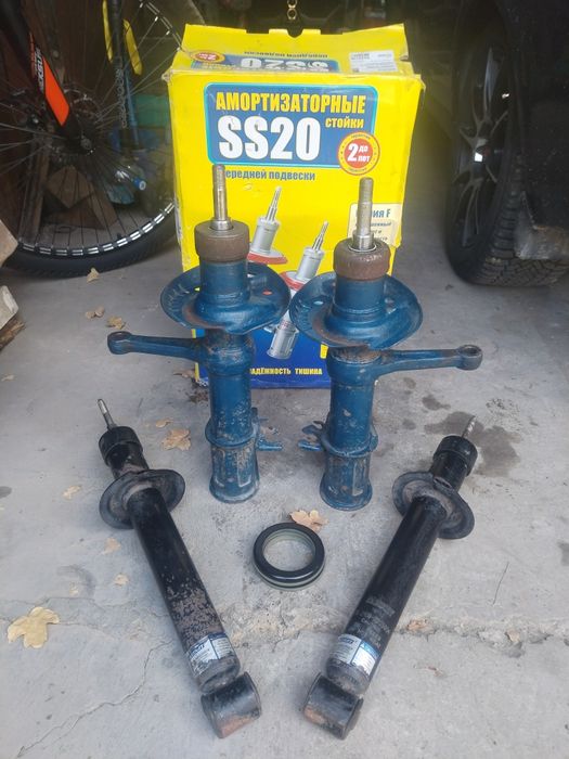 Комплект амортизаторов приора