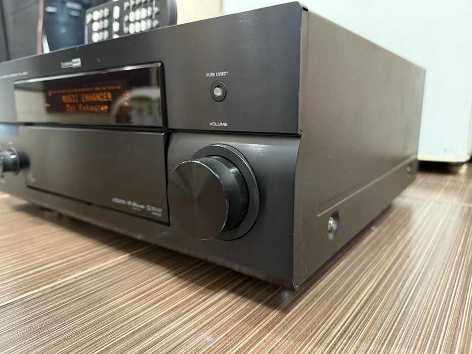Yamaha RX-V3900 Качествен ресивър