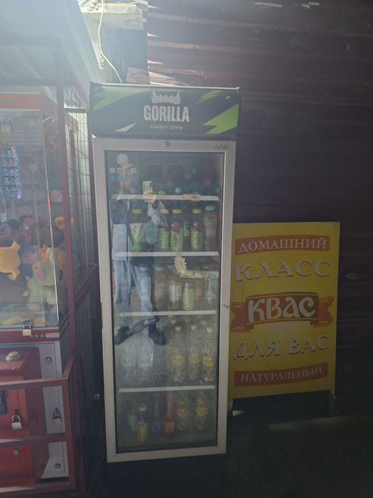 Холодильник artel  /  витринные холодильник артел