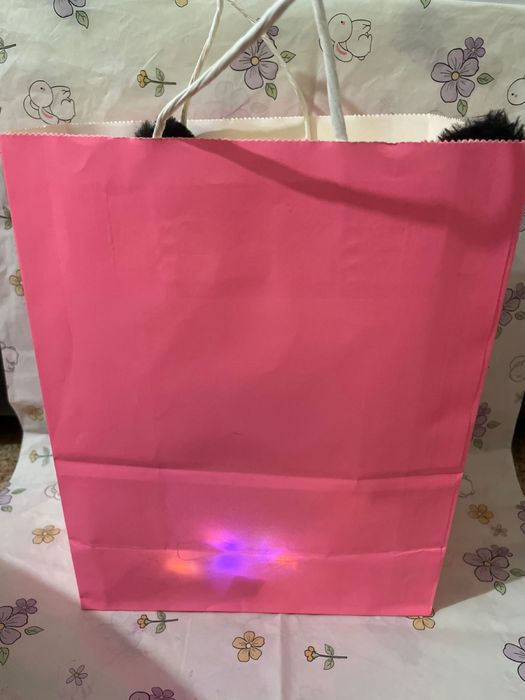 Бокс  гирляндой  продам .