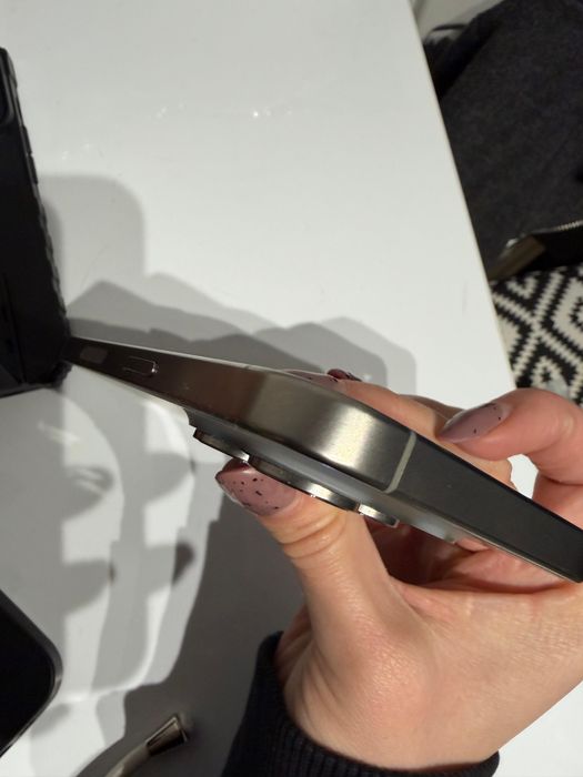 Iphone 15pro, 256gb, baterie 88%