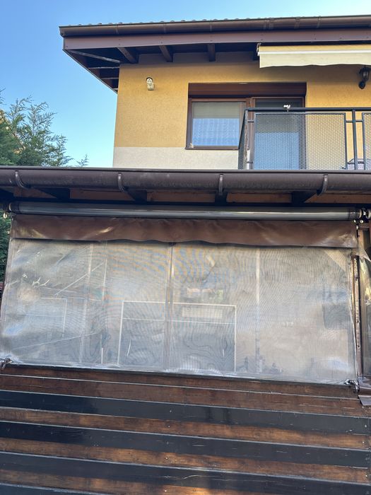 Vand  3 rulouri 250 m latime , demontabile pt inchidere terasa
