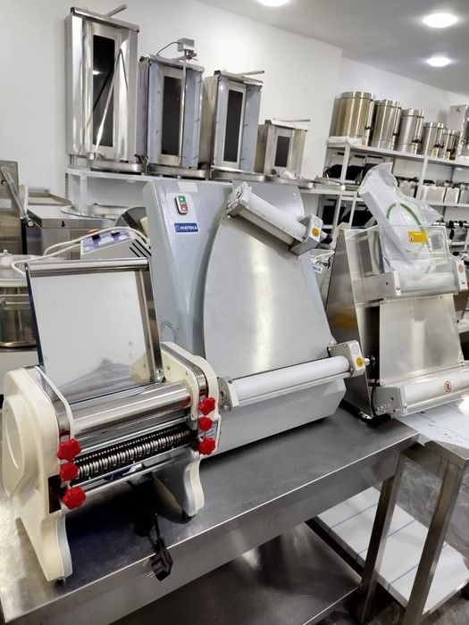 Тестомес тестораскатка спиральный Тестомес для пекарня