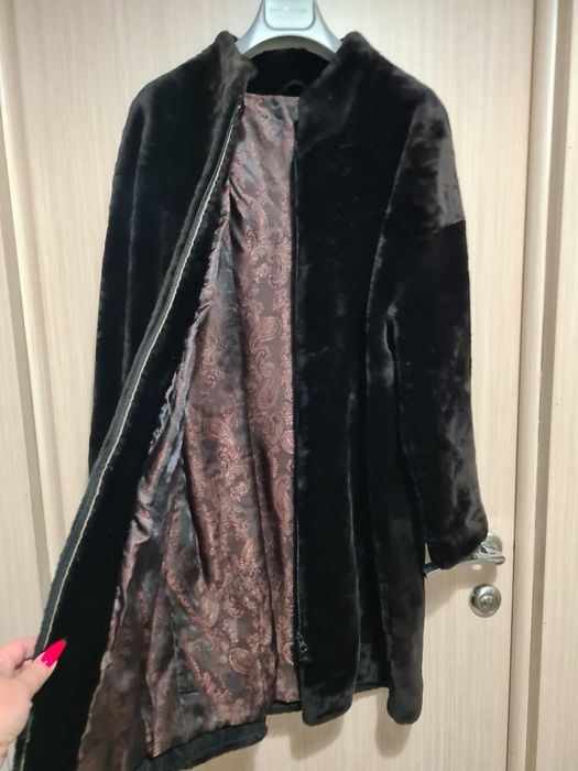 Продам шубу р 48