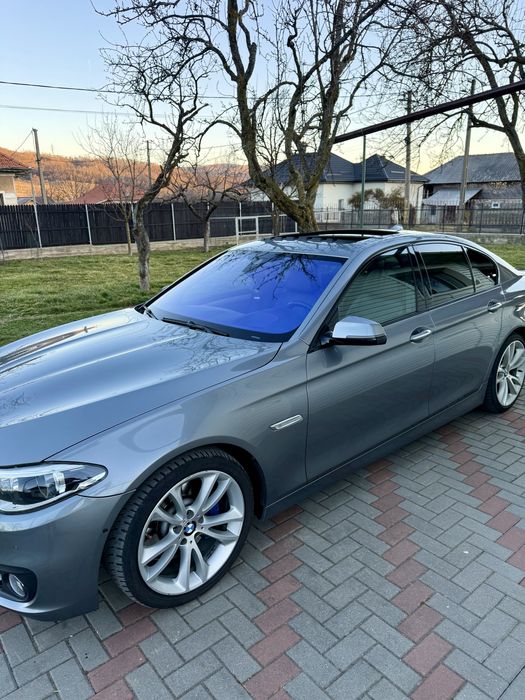 Bmw seria 5  (4 BUTOANE)  F10 530d