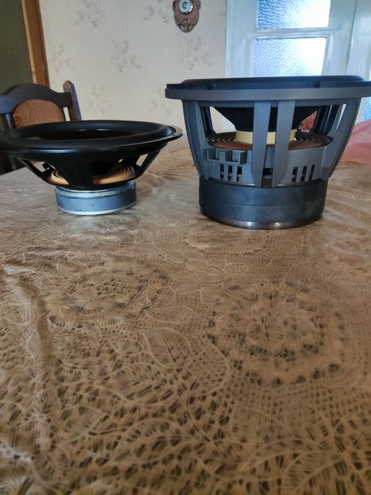 Бас 10" JBL,400W RMS,4ohm