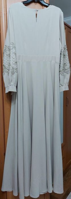 Вечернее платье в отличном состояний