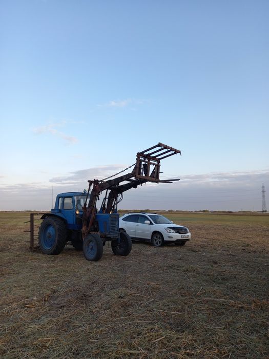 Трактор Мтз 80 сатылады в комплекте!