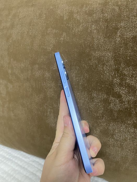 Продам телефон Realmi note 50