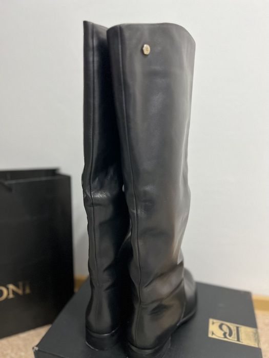 Продам сапоги Basconi